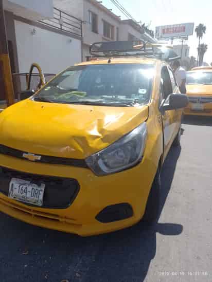 Muere hombre de 60 años que fue arrollado por taxi sobre el bulevar Independencia de Torreón.