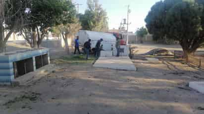 En la escuela del ejido Albia de San Pedro los ladrones se llevaron cableado eléctrico; así los recibieron en el regreso a clases. (EL SIGLO DE TORREÓN)