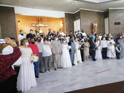 El año pasado también se celebraron matrimonios colectivos. (EL SIGLO DE TORREÓN)