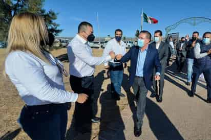 El gobernador de Durango reconoció en su discurso las luchas pasadas, el esfuerzo y la dedicación de la base trabajadora.