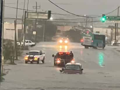 Ayer se registró una fuerte tormenta eléctrica en Acuña; autoridades reportan lluvia, granizo y fuertes vientos.