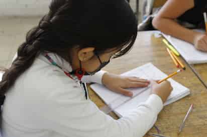 Padres de familia dicen que la educación no debe improvisarse ni castigarse y que debe ser privilegiada en la agenda del gobierno. (EL SIGLO DE TORREÓN)