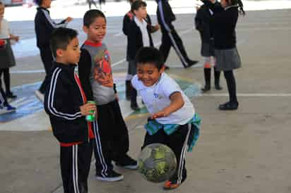 Durango contaba con mil 200 escuelas de tiempo completo. (EL SIGLO DE TORREÓN)