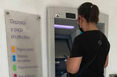 Poco más de la mitad de la población adulta no ha tenido financiamiento formal. Entre las principales razones, destaca que no les gusta endeudarse y que no cumplen con los requisitos. (ARCHIVO)