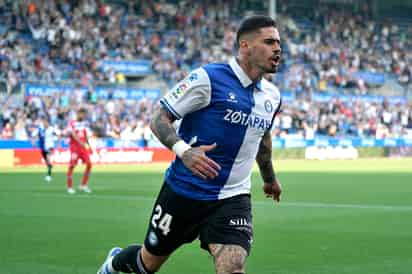 Alavés se mantiene a flote con un meritorio triunfo ante el RCD Espanyol