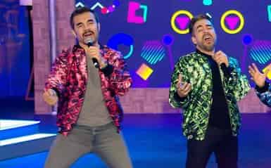 ¡Momento incómodo! Confunden a Omar Chaparro con Adrián Uribe