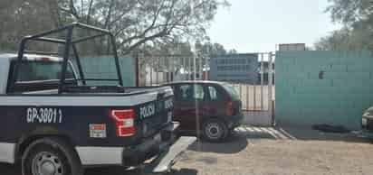 Los ladrones se llevaron el cableado eléctrico de la institución educativa y causaron múltiples destrozos.