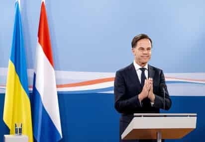 Rutte subrayó “los lazos familiares cada vez más estrechos” entre la UE y Ucrania, pero no se pronunció sobre las aspiraciones de Kiev de unirse de forma acelerada a la UE. (ARCHIVO)