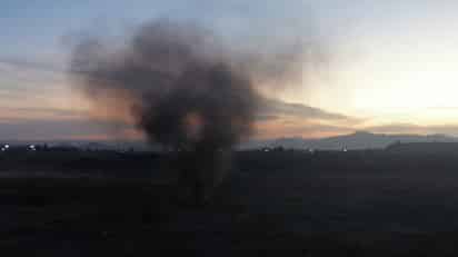 Preocupa columna de humo gigante en Torreón por reporte de quema de llantas