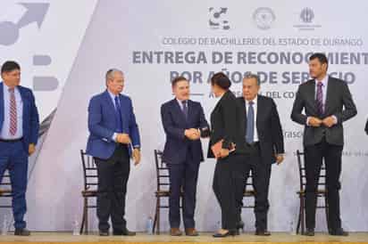 El reconocimiento representa una labor constructiva que trasciende generaciones de estudiantes e incide en las familias y en la sociedad en general. (CORTESÍA)