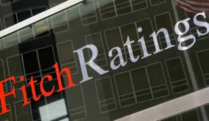 Fitch explicó que la perspectiva estable está respaldada por finanzas públicas estables y los formuladores de políticas otorgan prioridad a esta y a una estabilidad macroeconómica más amplia. (ARCHIVO)