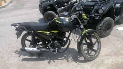 El menor fue arrollado por una motocicleta de la marca Italika que era conducida por un joven de 19 años.