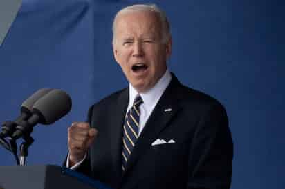  Biden aseguró que el país puede hacer 'de una vez por todas' lo que hay que hacer para 'proteger las vida de nuestra gente y de nuestros hijos'. (ARCHIVO)