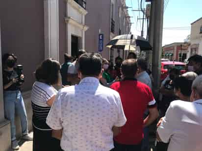 Se les autorizó un aumento de 7.1 %, sin embargo, no se les ha pagado, por lo que acudieron a la Dirección de Pensiones del Estado. (EL SIGLO DE TORREÓN)