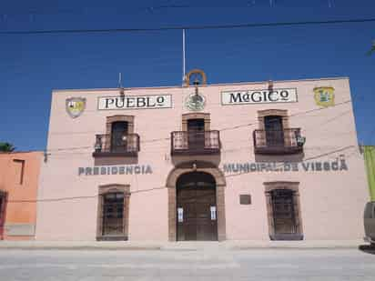 La actual Administración recibió un edificio municipal con el servicio de electricidad cortado, además de una deuda en el DAP. (EL SIGLO DE TORREÓN)