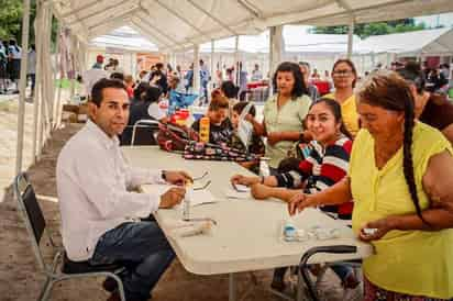 Realizan brigada de salud en ejido La Victoria en San Pedro