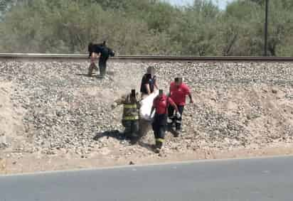 Fuentes de seguridad informaron que a la víctima se le apreciaba a simple vista un golpe en la cabeza. (EL SIGLO DE TORREÓN)