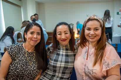 Fabiola Frayre, Lupita de La Garza y Dora Guzmán (EL SIGLO DE TORREÓN/ERICK SOTOMAYOR) 