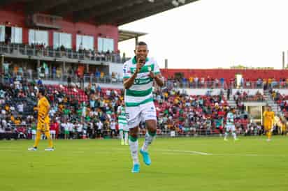 Harold Preciado anotó dos tantos en la victoria de los Guerreros 3-1 sobre Tigres; fue el tercer gol del colombiano en la gira por Estados Unidos.
