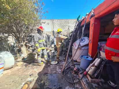 Las distintas corporaciones de rescate y de seguridad de la ciudad acudieron al lugar para atender la emergencia.