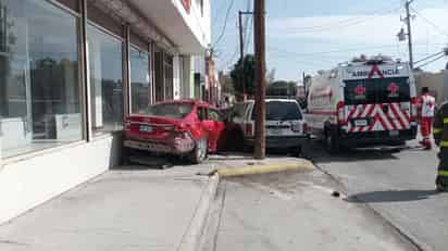 Choque de cuatro unidades deja daños materiales de consideración; los involucrados solo presentaron heridas simples. (EL SIGLO DE TORREÓN)