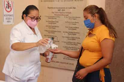 La Secretaría de Salud de Durango llamó a la población a atender de forma estricta las medidas sanitarias para evitar la COVID-19.