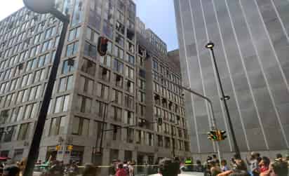 Reportan explosión en edificio de la CDMX, hay 400 evacuados