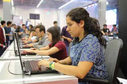 En Jóvenes Construyendo el Futuro, el gobierno federal informó que se han reforzado las verificaciones en los centros laborales. (EL SIGLO DE TORREÓN)