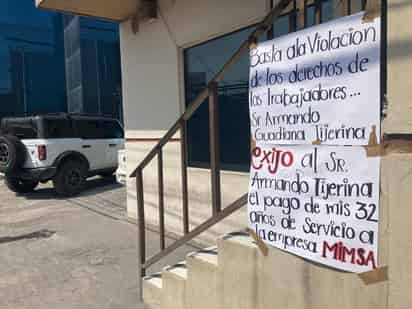 El quejoso demanda el finiquito de 32 años de antigüedad.