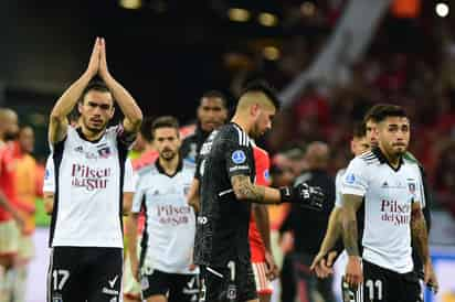 Internacional destroza a Colo-Colo y pasa a cuartos tras una remontada épica