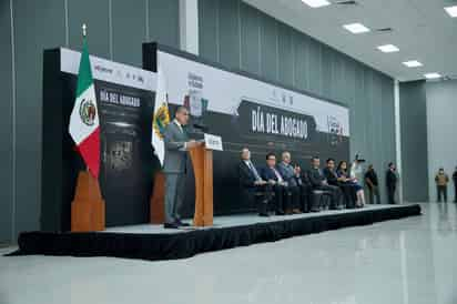 El gobierno de Coahuila rindió un homenaje a abogados laguneros. (EL SIGLO DE TORREÓN)