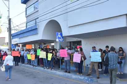 Exigen agua a alcalde de Frontera y a Simas