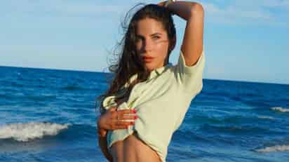 Jen Selter disfruta de la playa con un bikini transparente
