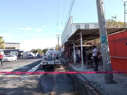 Cuestionan operación riesgosa de negocio de comida donde ocurrió flamazo.