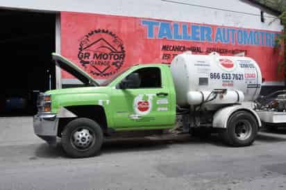 El exmandatario sostuvo que sólo es un asesor en la industria del carburante y aseguró que presta sus servicios a diferentes compañías del Estado. (Foto: SERGIO A. RODRÍGUEZ / EL SIGLO COAHUILA)