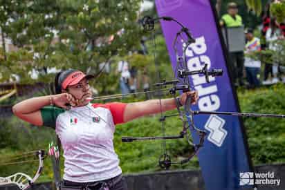 Dafne Quintero alista su arco, es la primera mexicana confirmada para Final de Copa del Mundo en Tlaxcala