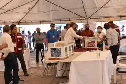 Denuncian fraude durante elecciones internas de Morena en Región Centro de Coahuila