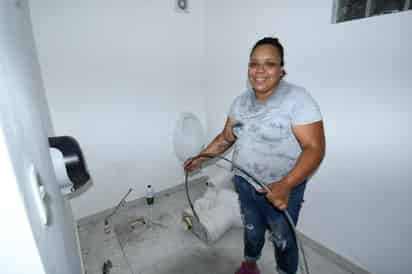 Coral ha recibido comentarios machistas sobre su labor. (FERNANDO COMPEÁN)