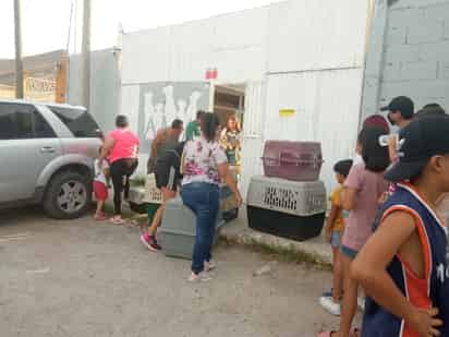 Haciendo uso de un pulidor para violentar chapas y candados se desalojó el albergue Ama, en el municipio de Lerdo.