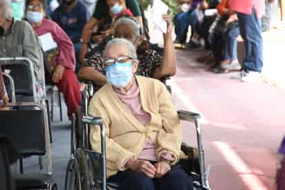 Una alimentación saludable y balanceada permite a los adultos mayores prevenir enfermedades. (EL SIGLO DE TORREÓN)