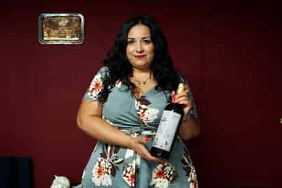 Gloria Garza es la emprendedora que está detrás de los licores artesanales que llevan su nombre. (EDIE RUIZ)