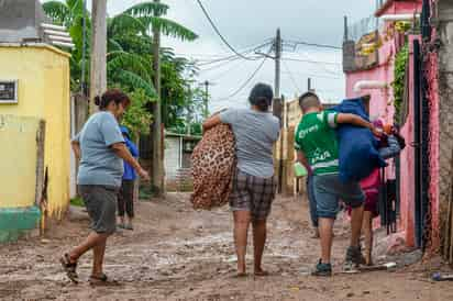 Miembros de la comunidad no solo perdieron sus pertenencias materiales o sus casas, en algunos casos sufrieron la pérdida de sus animales. (EL SIGLO DE TORREÓN / ERICK SOTOMAYOR)