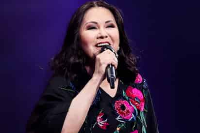 ¡Sin fotos, ni autógrafos! Ana Gabriel advierte a sus fans que no aceptará muestras de cariño