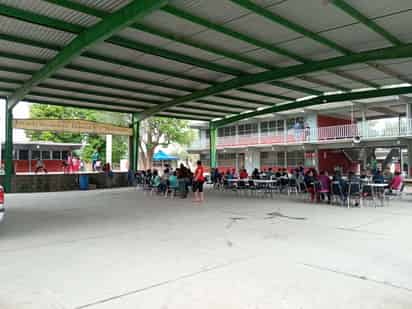 Pese a que se presentó un cuarto ejido desalojado, aún hay espacio suficiente en los albergues. (EL SIGLO DE TORREÓN)