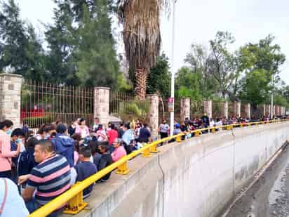 Hubo gran afluencia en el primer día de vacunación contra la COVID para niños y niñas de Lerdo.