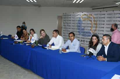 Canacintra Gómez Palacio presentó ayer a sus comités de Jóvenes y de Mujeres Industriales. (EL SIGLO DE TORREÓN)