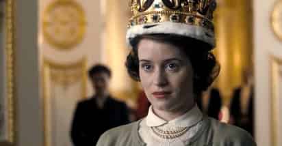 Las polémicas que la serie The Crown rescató sobre la vida de la reina Isabel ll