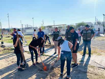 Ecología y vecinos de Monclova rehabilitan áreas verdes