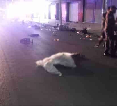 El cuerpo del hombre quedó tendido sobre el suelo, al igual que la basura que recolectaba. (EL SIGLO DE TORREÓN)