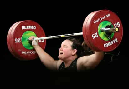 Laurel Hubbard, la primera atleta abiertamente transgénero en los Juegos Olímpicos.
